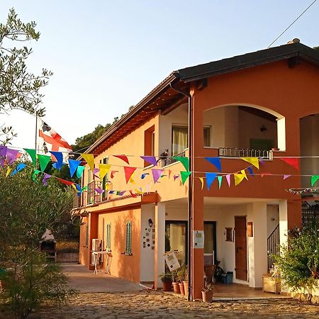 B&B Pibitzoi Nurallào Buitenkant foto