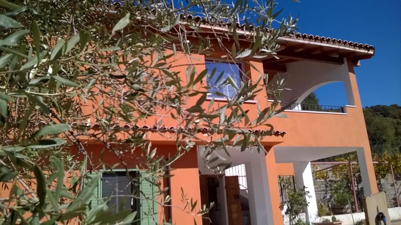 B&B Pibitzoi Nurallào Buitenkant foto