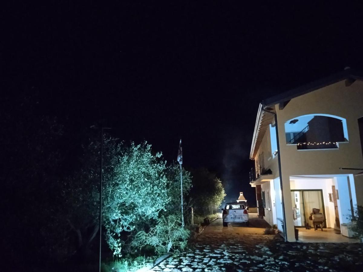 B&B Pibitzoi Nurallào Buitenkant foto